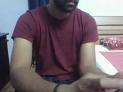 Snapshot of IndianEurope chatting on December 3, 2025, 5:33 pm IndianEurope online show from December 3, 2025, 5:33 pm