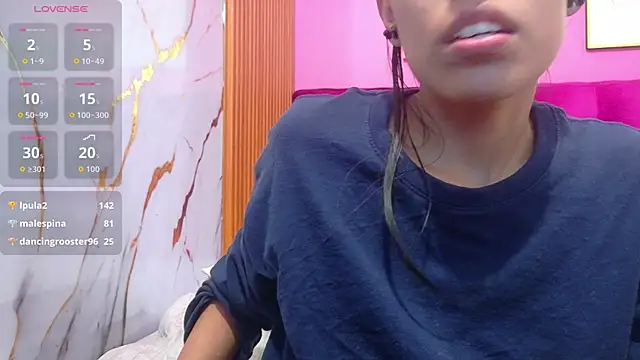 Snapshot of yourcuteneighbourr chatting on June 25, 2026, 5:12 am yourcuteneighbourr online show from June 25, 2026, 5:12 am