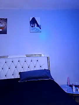 Snapshot of C-yoyo chatting on October 15, 2025, 9:53 am C-yoyo online show from October 15, 2025, 9:53 am