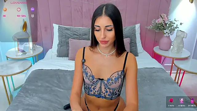 Snapshot of AlishaBel chatting on September 23, 2025, 5:32 am AlishaBel online show from September 23, 2025, 5:32 am