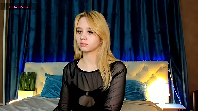 Valerie Woods online show from March 21, 2025, 9:45 am