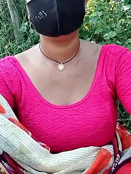 Snapshot of Hey_Ziya chatting on September 21, 2025, 4:47 am Hey Ziya online show from September 21, 2025, 4:47 am