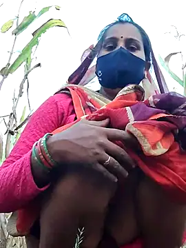 Snapshot of Hey_Ziya chatting on October 16, 2025, 12:06 pm Hey Ziya online show from October 16, 2025, 12:06 pm