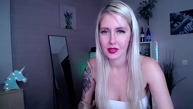 Mermaid N online show from December 6, 2024, 5:09 am