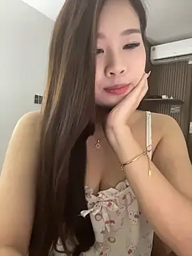 Snapshot of Bae1103 chatting on June 18, 2026, 3:05 pm Bae1103 online show from June 18, 2026, 3:05 pm