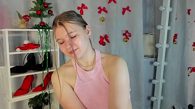Snapshot of Rebecca_Kelly chatting on December 16, 2024, 6:16 pm Rebecca Kelly online show from December 16, 2024, 6:16 pm