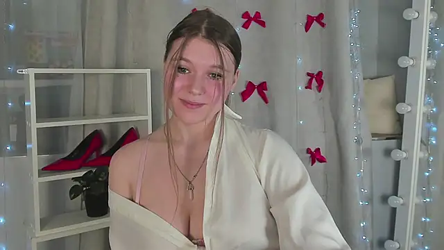 Snapshot of Rebecca_Kelly chatting on January 5, 2025, 6:35 pm Rebecca Kelly online show from January 5, 2025, 6:35 pm