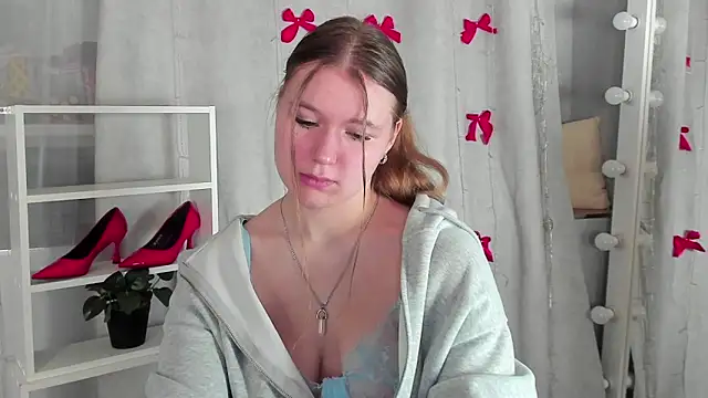 Snapshot of Rebecca_Kelly chatting on January 10, 2025, 7:21 pm Rebecca Kelly online show from January 10, 2025, 7:21 pm