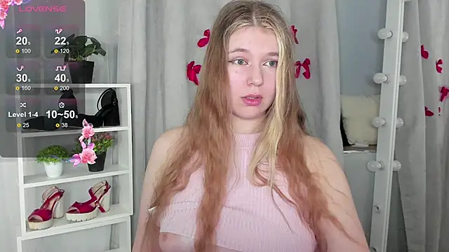 Snapshot of Rebecca_Kelly chatting on February 10, 2025, 6:24 pm Rebecca Kelly online show from February 10, 2025, 6:24 pm