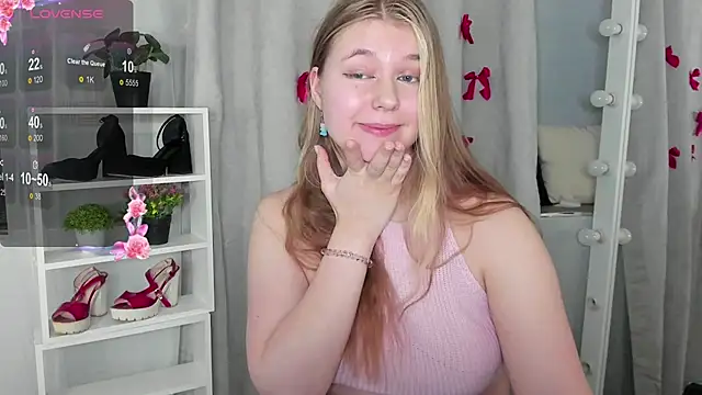 Snapshot of Rebecca_Kelly chatting on February 11, 2025, 6:22 pm Rebecca Kelly online show from February 11, 2025, 6:22 pm