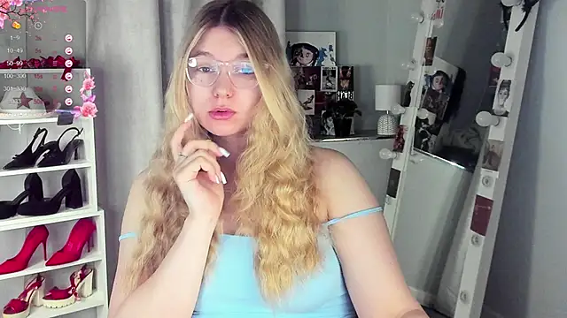 Snapshot of Rebecca_Kelly chatting on February 19, 2026, 2:29 am Rebecca Kelly online show from February 19, 2026, 2:29 am