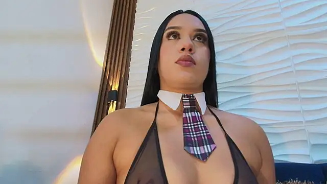 Snapshot of ShanellBlack chatting on October 15, 2025, 10:43 pm ShanellBlack online show from October 15, 2025, 10:43 pm