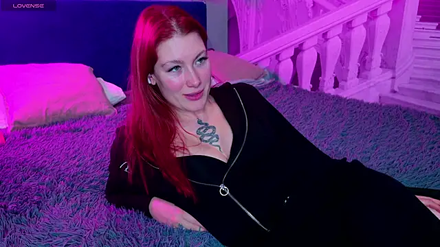 Liv Fay online show from December 5, 2024, 1:17 pm