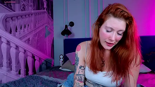 Liv Fay online show from December 12, 2024, 7:37 pm