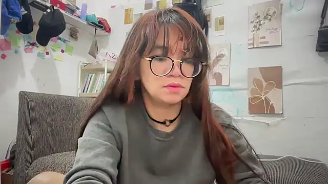 Pinkyrose111 online show from December 21, 2025, 5:42 pm