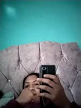 Tiphanydirty3 online show from February 3, 2025, 10:00 pm