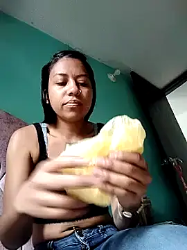 Tiphanydirty3 online show from February 4, 2025, 5:34 pm