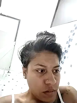 Tiphanydirty3 online show from February 8, 2025, 12:39 pm