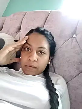 Tiphanydirty3 online show from February 28, 2025, 9:44 pm