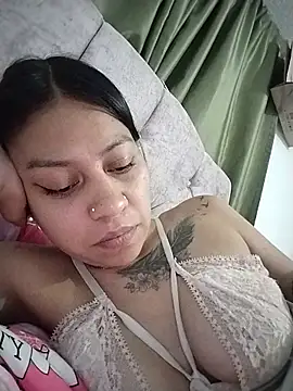 Tiphanydirty3 online show from May 30, 2026, 5:37 am
