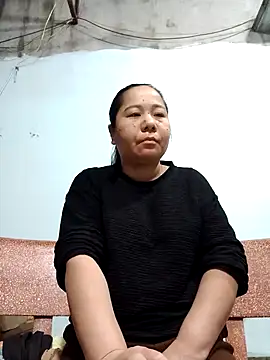 Queen 18200 online show from December 22, 2025, 9:34 pm