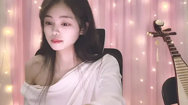 ---MIA--- online show from November 1, 2025, 2:41 pm