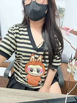 Jenni nana online show from March 5, 2025, 8:21 am