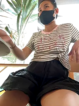 Snapshot of Tina_995 chatting on September 21, 2025, 4:14 am Tina 995 online show from September 21, 2025, 4:14 am