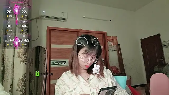 Lili 666 online show from November 1, 2025, 3:25 pm