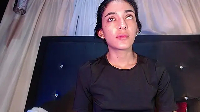 Snapshot of srta_luciana chatting on May 12, 2026, 11:51 am srta luciana online show from May 12, 2026, 11:51 am