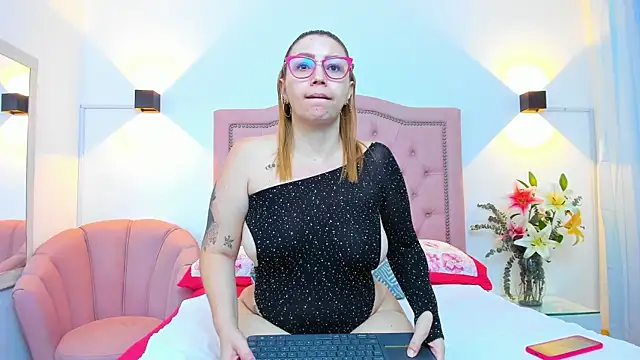 IsisDuzan online show from March 1, 2025, 1:53 am