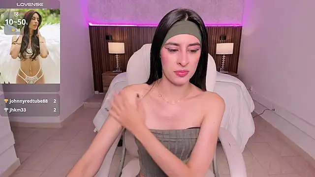 Snapshot of karlaa_james chatting on June 3, 2026, 11:13 am karlaa james online show from June 3, 2026, 11:13 am