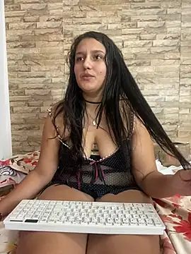 saray gomez22 online show from December 15, 2024, 6:07 am