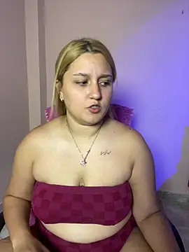 saray gomez22 online show from May 8, 2026, 1:33 am