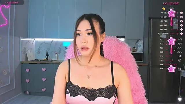 carpe diemmm online show from March 3, 2025, 9:05 pm