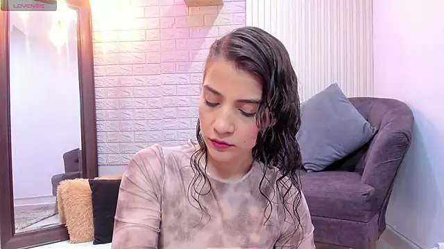 Miranda doll  online show from January 4, 2025, 12:05 pm