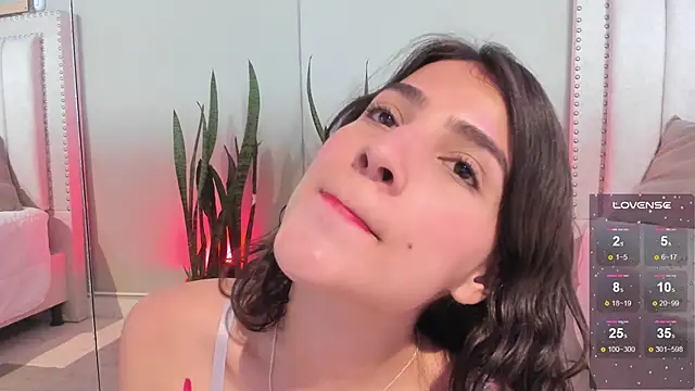 Miranda doll  online show from January 14, 2025, 3:36 pm