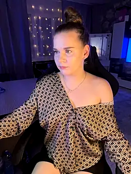 Lexi noah online show from December 2, 2025, 8:59 pm