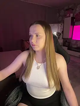 Lexi noah online show from May 17, 2026, 8:38 pm