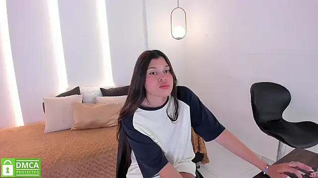 Snapshot of nami_hot04 chatting on January 23, 2025, 9:07 pm nami hot04 online show from January 23, 2025, 9:07 pm