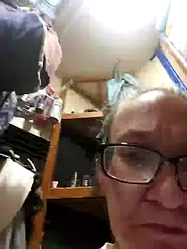 Snapshot of ILUV2TUCHMYKITTY chatting on February 21, 2026, 2:18 pm ILUV2TUCHMYKITTY online show from February 21, 2026, 2:18 pm