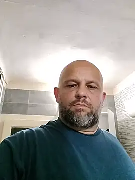 AlexandruCsaba online show from June 29, 2026, 9:04 pm