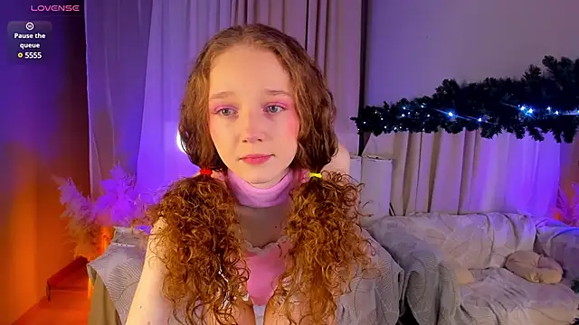  Rose Charming  online show from December 22, 2024, 9:31 pm