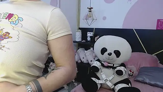 DanniAbbey online show from October 25, 2025, 11:51 am