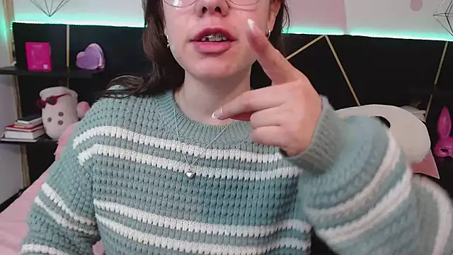 Snapshot of DanniAbbey chatting on March 9, 2026, 12:09 pm DanniAbbey online show from March 9, 2026, 12:09 pm