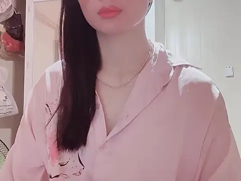 Snapshot of LinhChi_9x chatting on October 15, 2025, 1:50 am LinhChi 9x online show from October 15, 2025, 1:50 am
