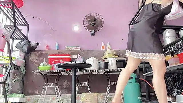 LinhChi 9x online show from April 23, 2026, 3:08 am