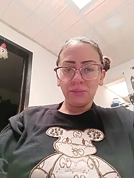 miss hanna07 online show from November 14, 2025, 4:06 pm