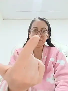 miss hanna07 online show from June 11, 2026, 2:53 am