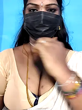 Snapshot of mayaa2u chatting on April 10, 2026, 4:28 am mayaa2u online show from April 10, 2026, 4:28 am